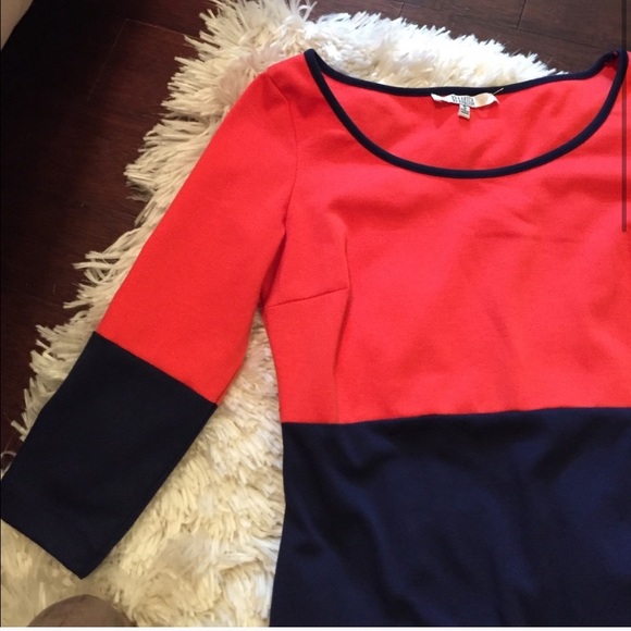 COPY - 💙bb Dakota color blocked body con dress - Picture 2 of 5